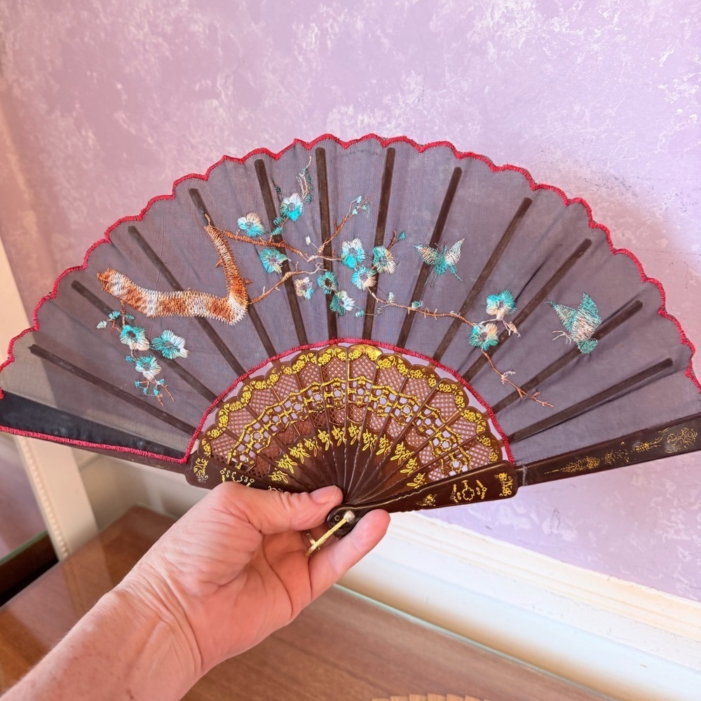 Set of Three Vintage Asian Inspired Decorative Folding Fans - Black Beige Cream - Picture 3 of 12